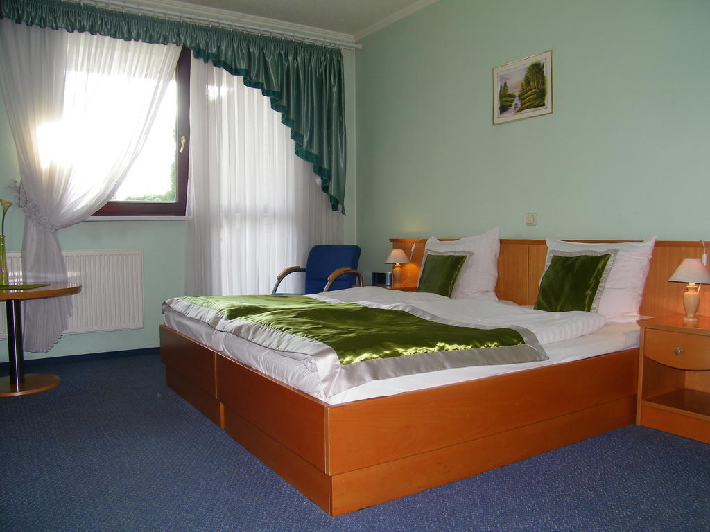Hotel Restauracja Tawerna Gliwice Zimmer foto